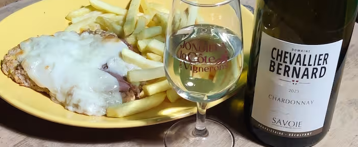 Découvrez notre vin blanc Chardonnay de Savoie autour d’un plat italien ! Les escalopes milanaises gratinée à découvrir avec des pâtes fraiches ou des frites.